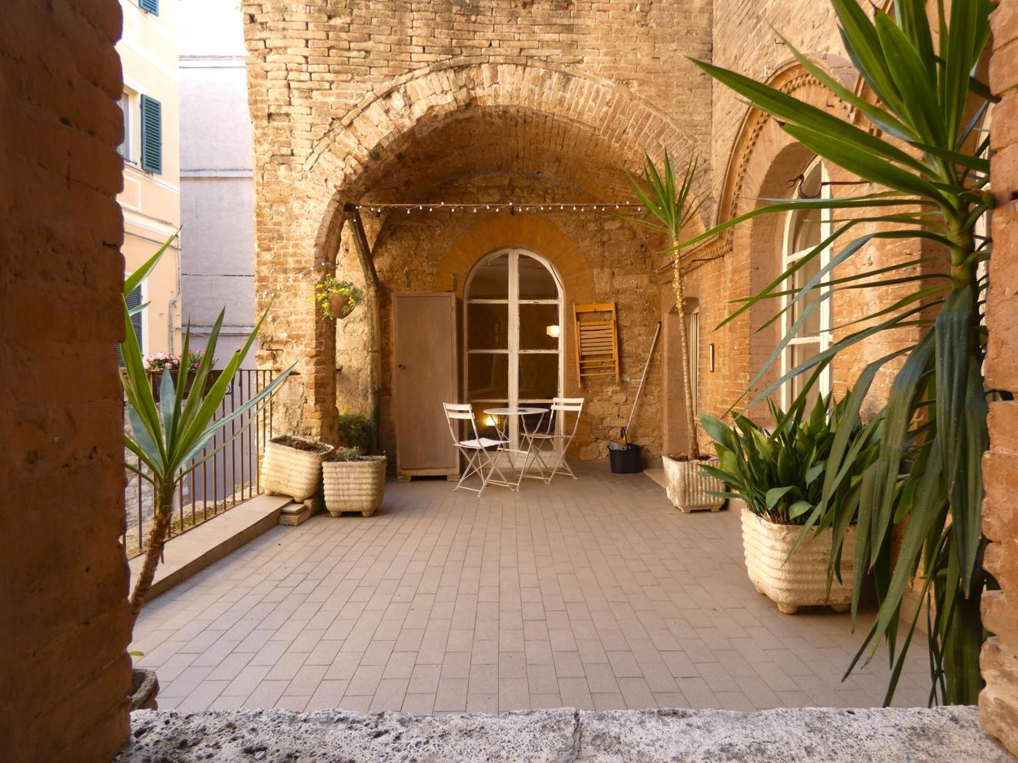 Via Vincioli - La Terrazza Nel Cuore Di Perugia ペルージャ エクステリア 写真